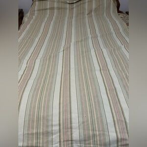 20. Waverly Reversible Twin Size Duvet Cover